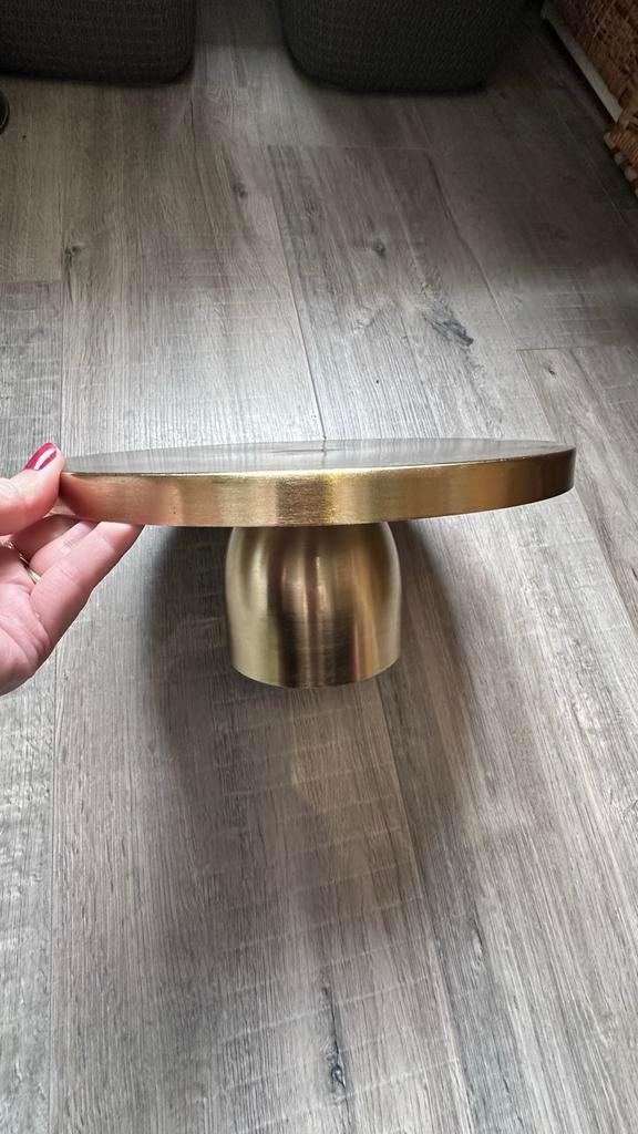 Goudkleurige metalen etagère, Ophalen of Verzenden, Zo goed als nieuw