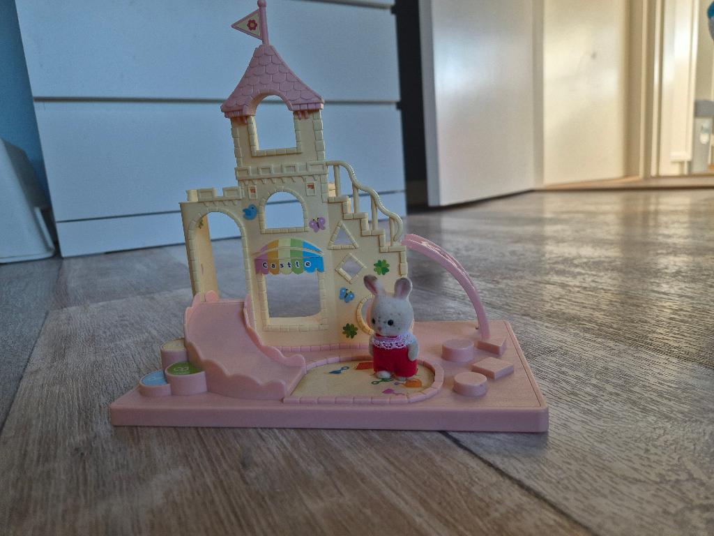 Sylvanian Families kasteel speeltuin 5319, Ophalen, Gebruikt, Poppenhuis