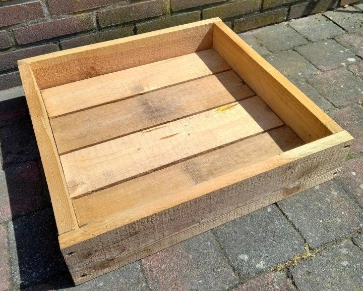 Zwaar massief houten dienblad 57x57 cm, Ophalen, Vierkant, Zo goed als nieuw, Met opstaande rand