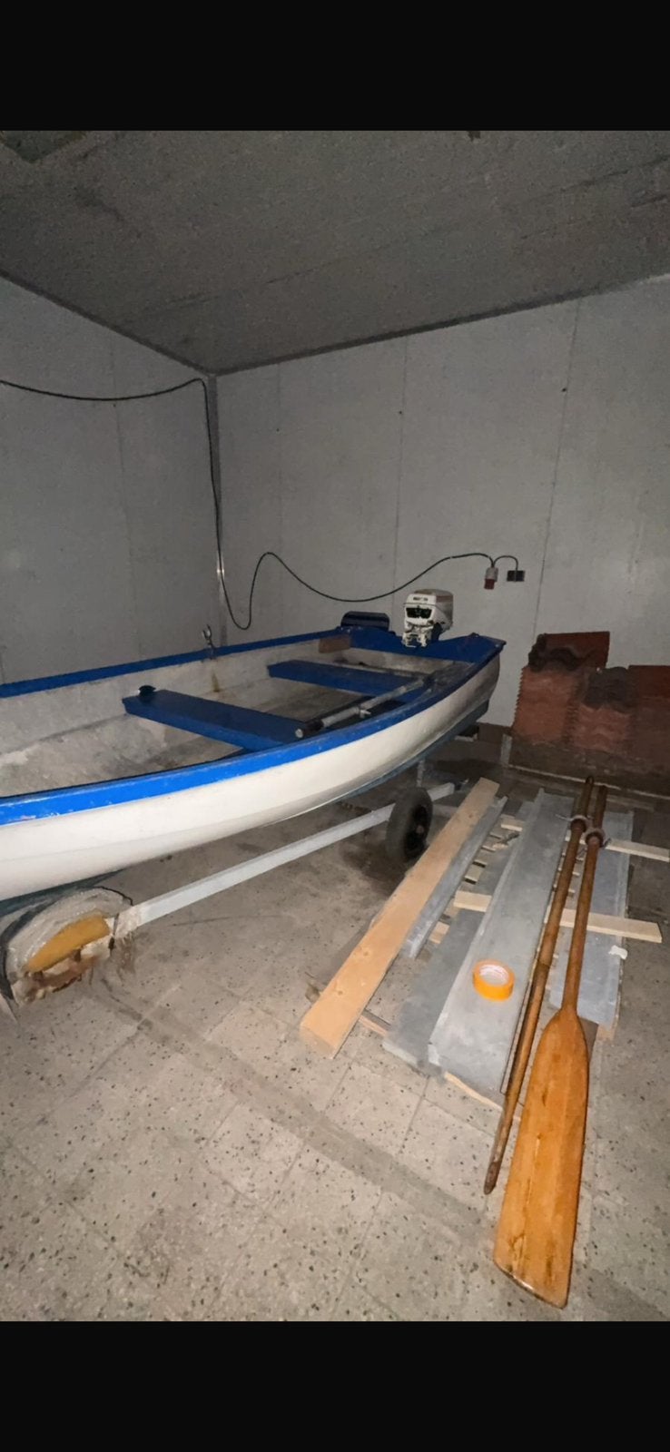 Boot met gereviseerde motor, Ophalen, Zo goed als nieuw, Minder dan 15 m²