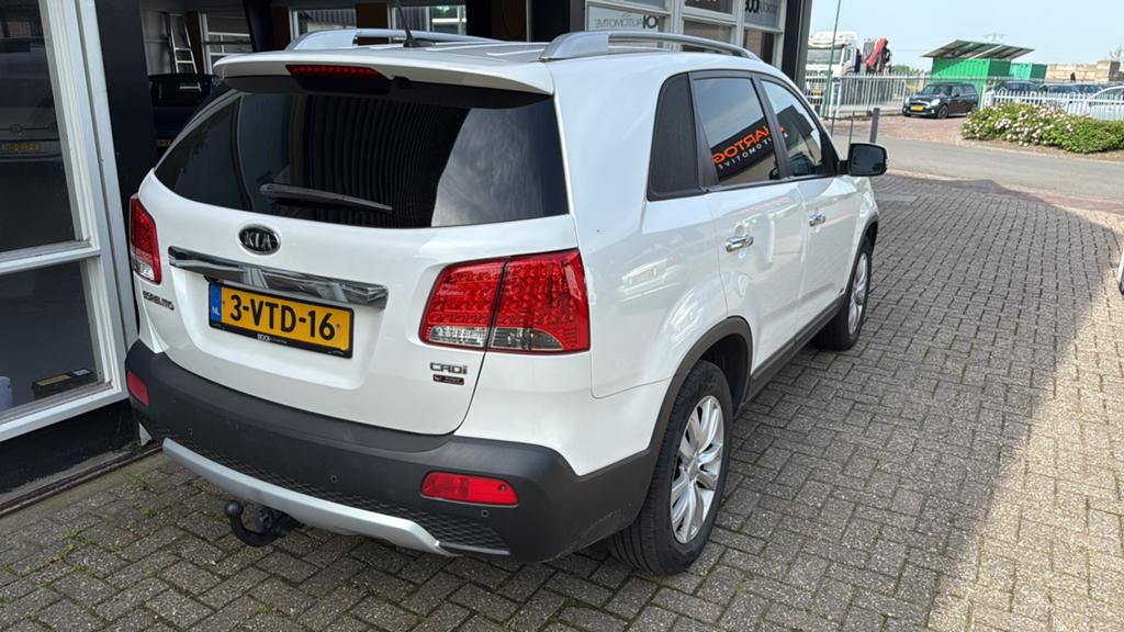 Kia Sorento 2.2 CRDI 4 x4 VAN EX BTW TREKHAAK NAVI CAMERA, Auto's, USB, Kia, Zwart, 2199 cc