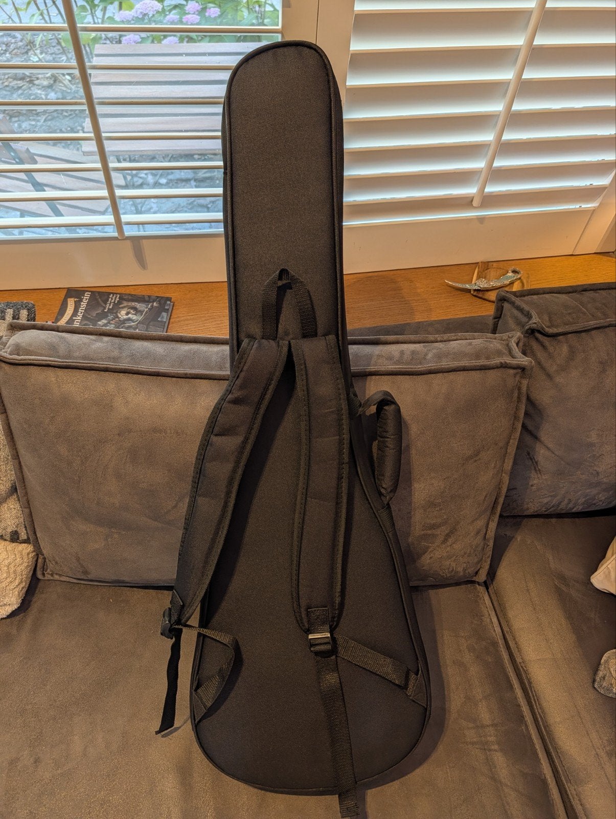 Harley Benton Travel-Mate 1/2 gitaar in nieuwstaat, Ophalen of Verzenden, Zo goed als nieuw, Western- of Steelstringgitaar, Met koffer