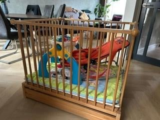 Opvouwbare box incl. box kleed., Ophalen, Gebruikt, Rechthoekig, In hoogte verstelbaar