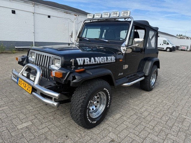 Jeep 4x4 CJ 4.2 CJ-7 Oldtimer automaat LPG 1977, Auto's, Jeep, Zwart, Zwart, Bedrijf, 650 kg
