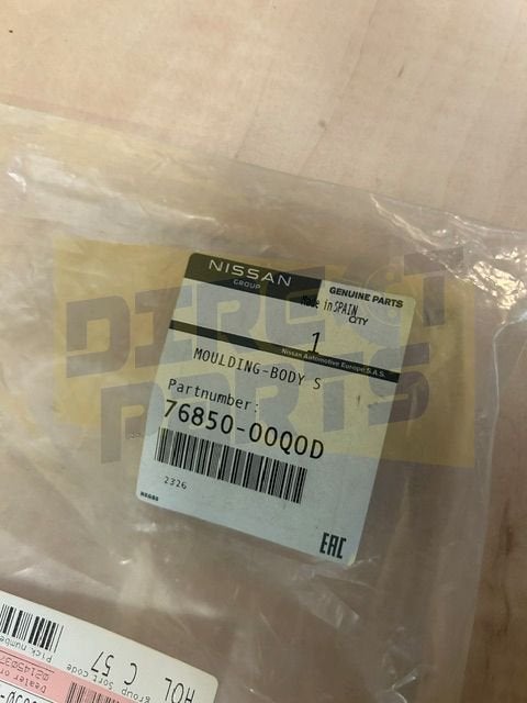 Nissan Terrano 2 (93-02) zijwandlijst Rechts achter (Primer), -, Deur, -, Nieuw