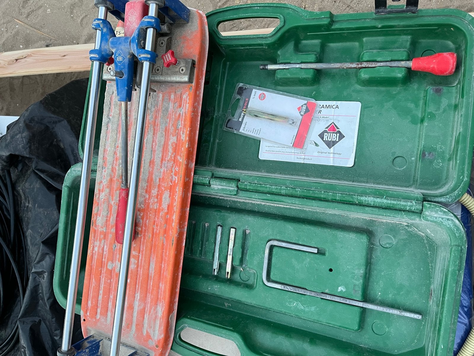 Rubi TS-40 Tegelsnijder met koffer, Doe-het-zelf en Verbouw, Gereedschap | Handgereedschap, Ophalen of Verzenden, Gebruikt