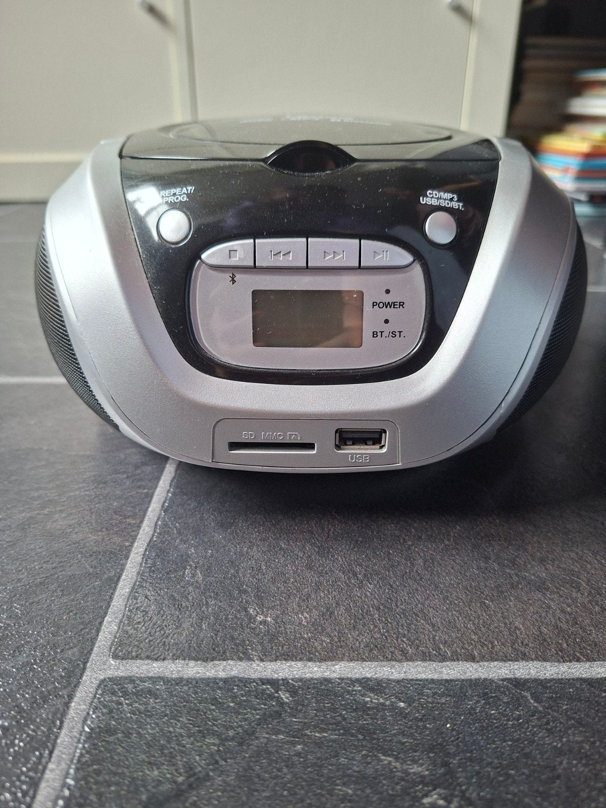 Lenco SCD-330SI draagbare CD/MP3/Bluetooth speler, Ophalen of Verzenden, Zo goed als nieuw