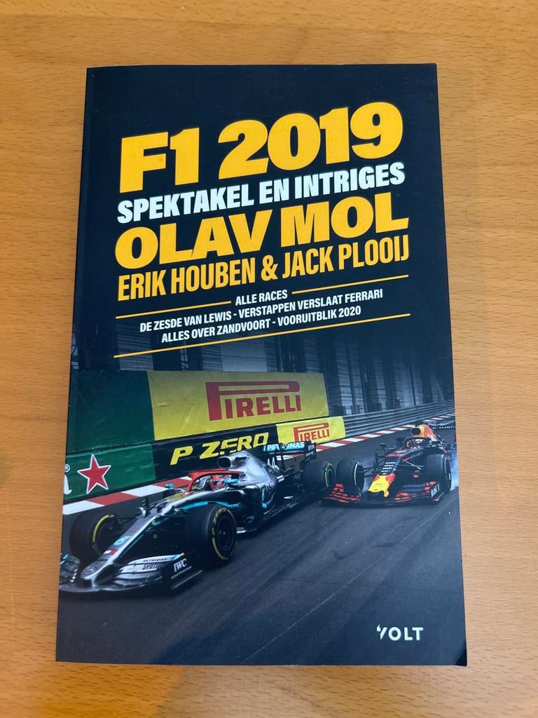 F1 2019 Spektakel en Intrige - Olav Mol, Jack Plooij, Ophalen of Verzenden, Zo goed als nieuw