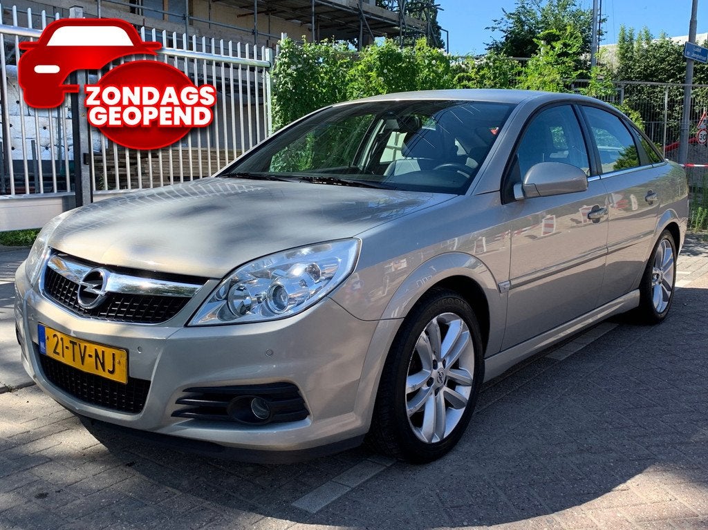 Opel Vectra GTS 1.8-16V Executive|136000KM|Navigatie|Climate, Auto's, Opel, Voorwielaandrijving, Gebruikt, Zwart, 4 cilinders