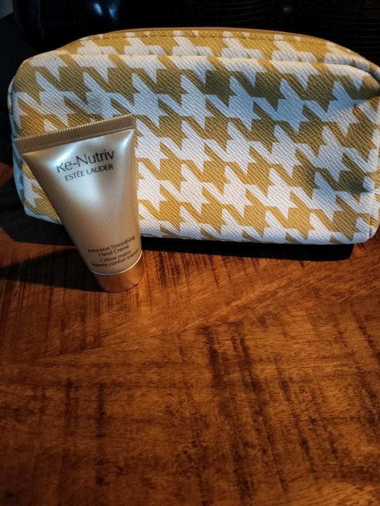 Estee Lauder toilettasje en Re-Nutriv handcrème 30ml NIEUW, Sieraden, Tassen en Uiterlijk, Toilettassen, Ophalen of Verzenden