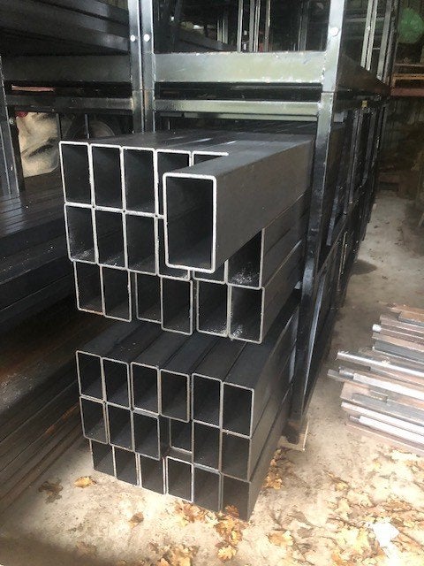Nieuwe Ongelijkzijdige koker 140 x 80 x 4 mm    ,Lengte 3.87, Ophalen, Overige materialen, Overige typen, Nieuw