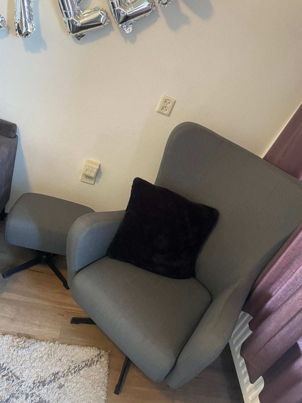 Kamer/ zitstoel met voetenbankje, Ophalen, Zo goed als nieuw, Stof