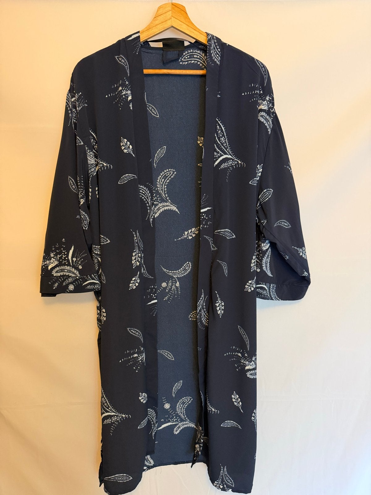Janina Kimono Donkerblauw met Paisley Print Maat L/XL, Verzenden, Onbekend, Zo goed als nieuw, Onbekend