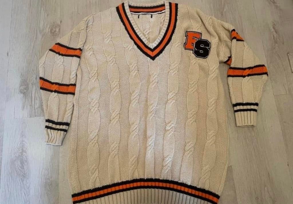 FB Sister college trui maat 38, Ophalen of Verzenden, Zo goed als nieuw, Maat 38/40 (M), Beige