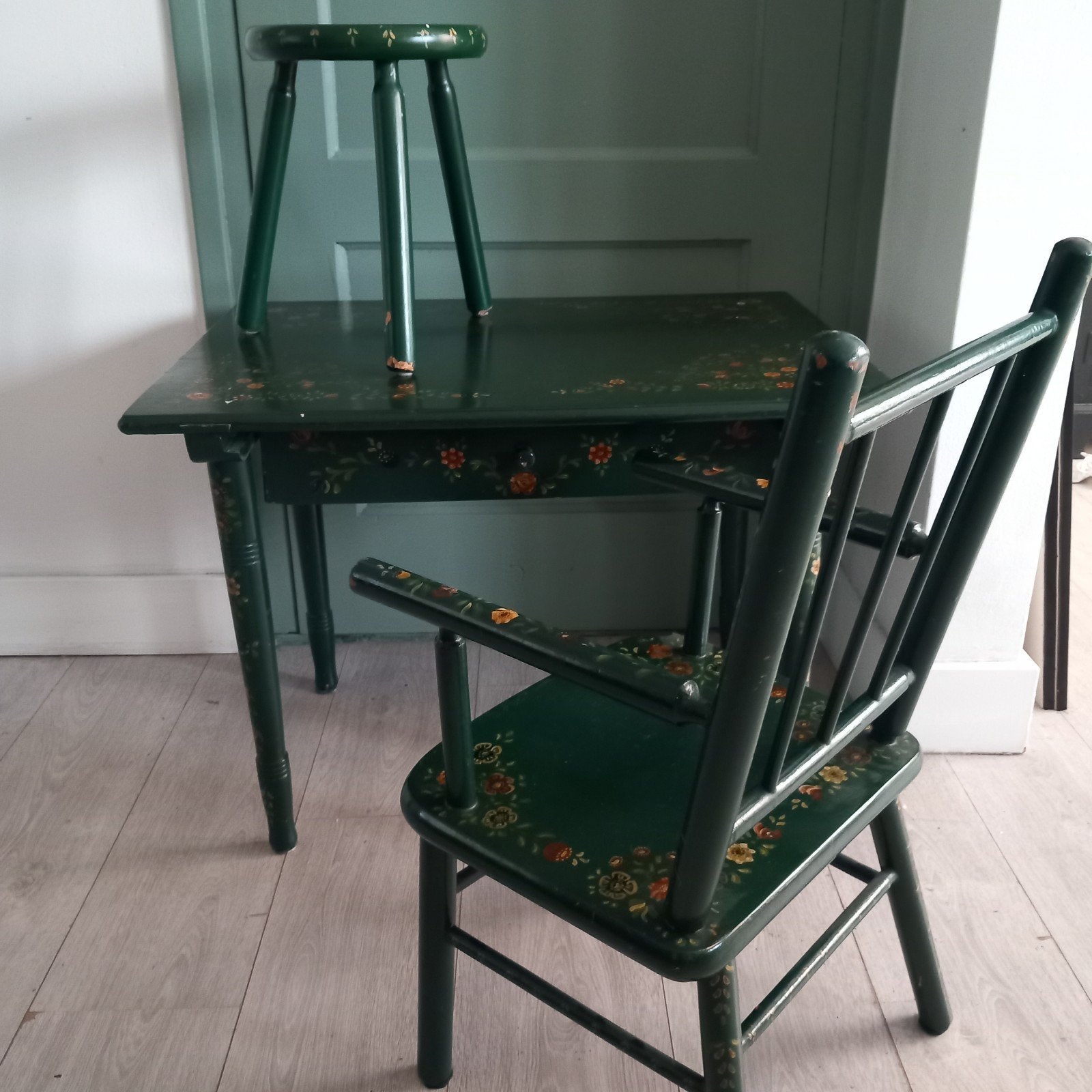 Oud Hollands Groen Kindermeubelset - Tafel, Kruk & Stoel, Ophalen