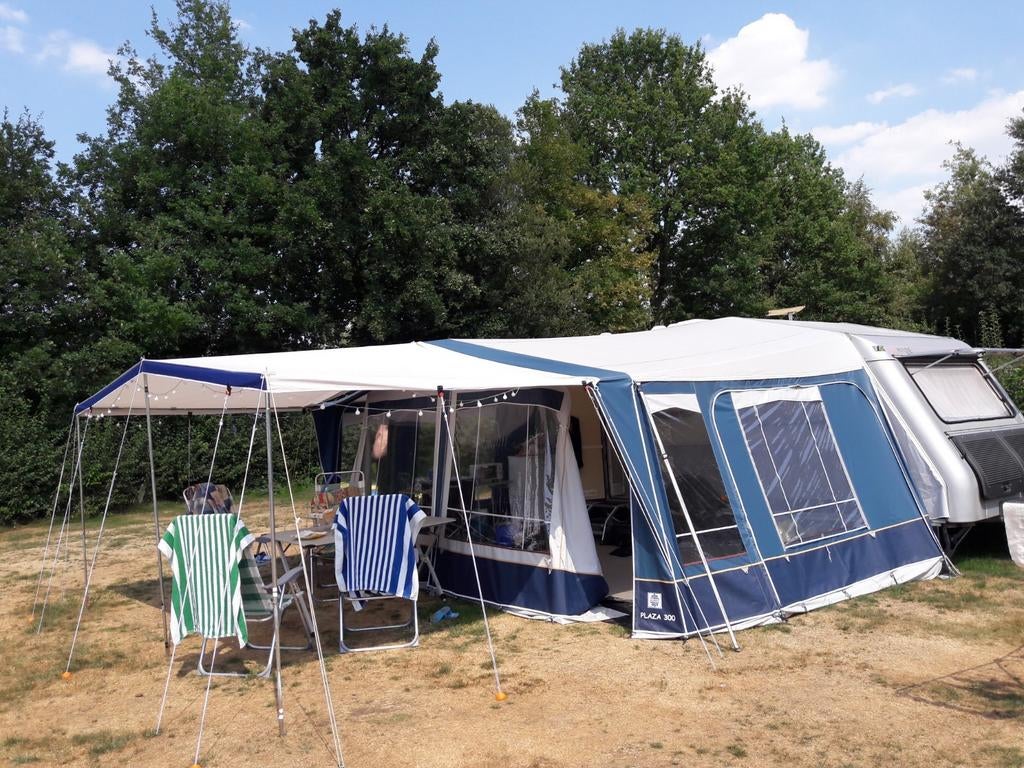 Nette Kip Hyline 49 TS uit 1994 met veel extra's, Caravans en Kamperen, Caravans, Kip, Dwars-stapelbed, Kleine zit, 4 tot 5 meter