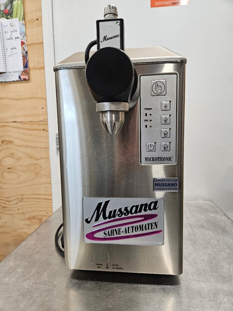 Mussana 2 ltr. Slagroommachine, Zakelijke goederen, Horeca | Keukenapparatuur, Ophalen of Verzenden, Gebruikt, Overige typen