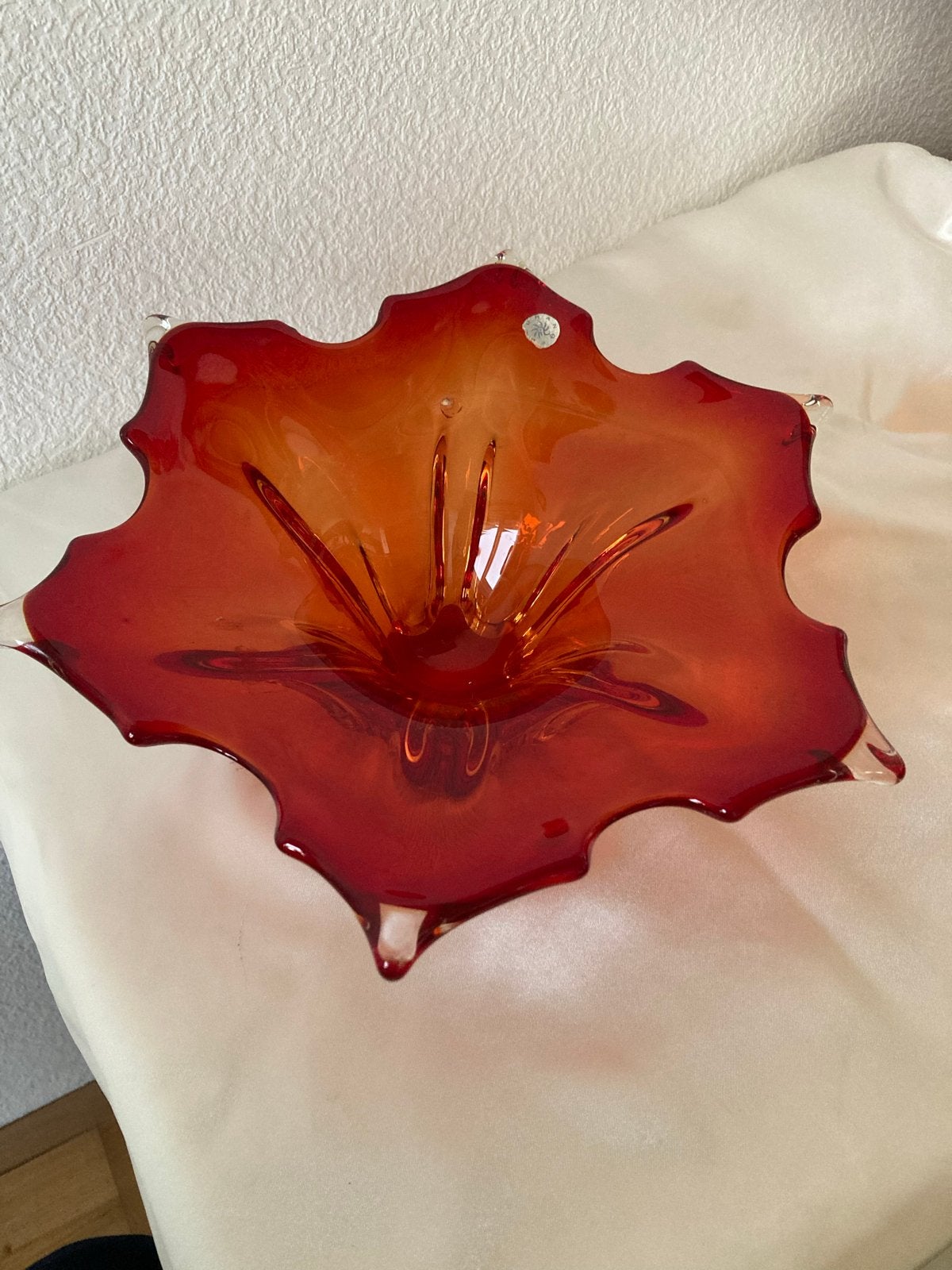 Murano Amberina Stijl Bloemvormige Schaaltje Jaren '50/'60, Ophalen of Verzenden