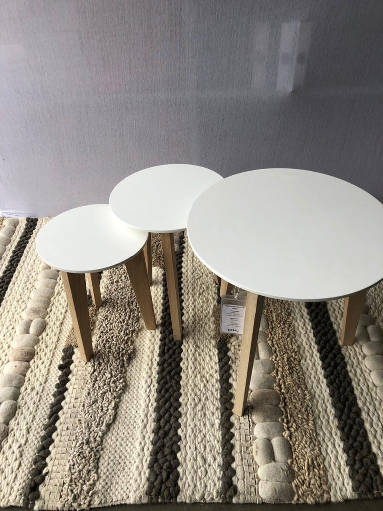 Set van 3 ronde salontafels - Licht hout of zwart, Huis en Inrichting, Tafels | Bijzettafels, Ophalen, Minder dan 45 cm, Minder dan 55 cm