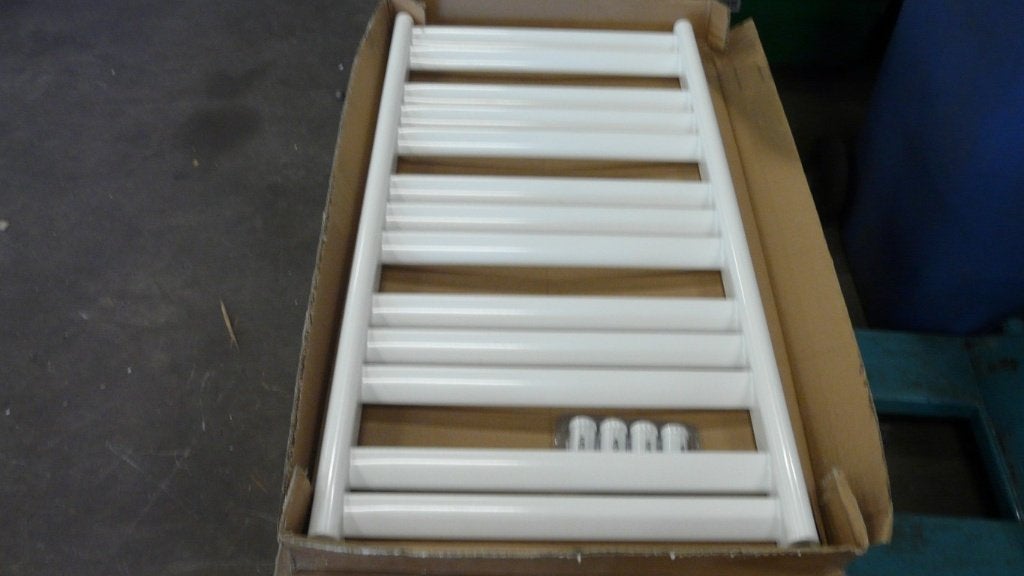 Design radiator 912 x 500, Ophalen, Nieuw, Wit, Handdoekenrek