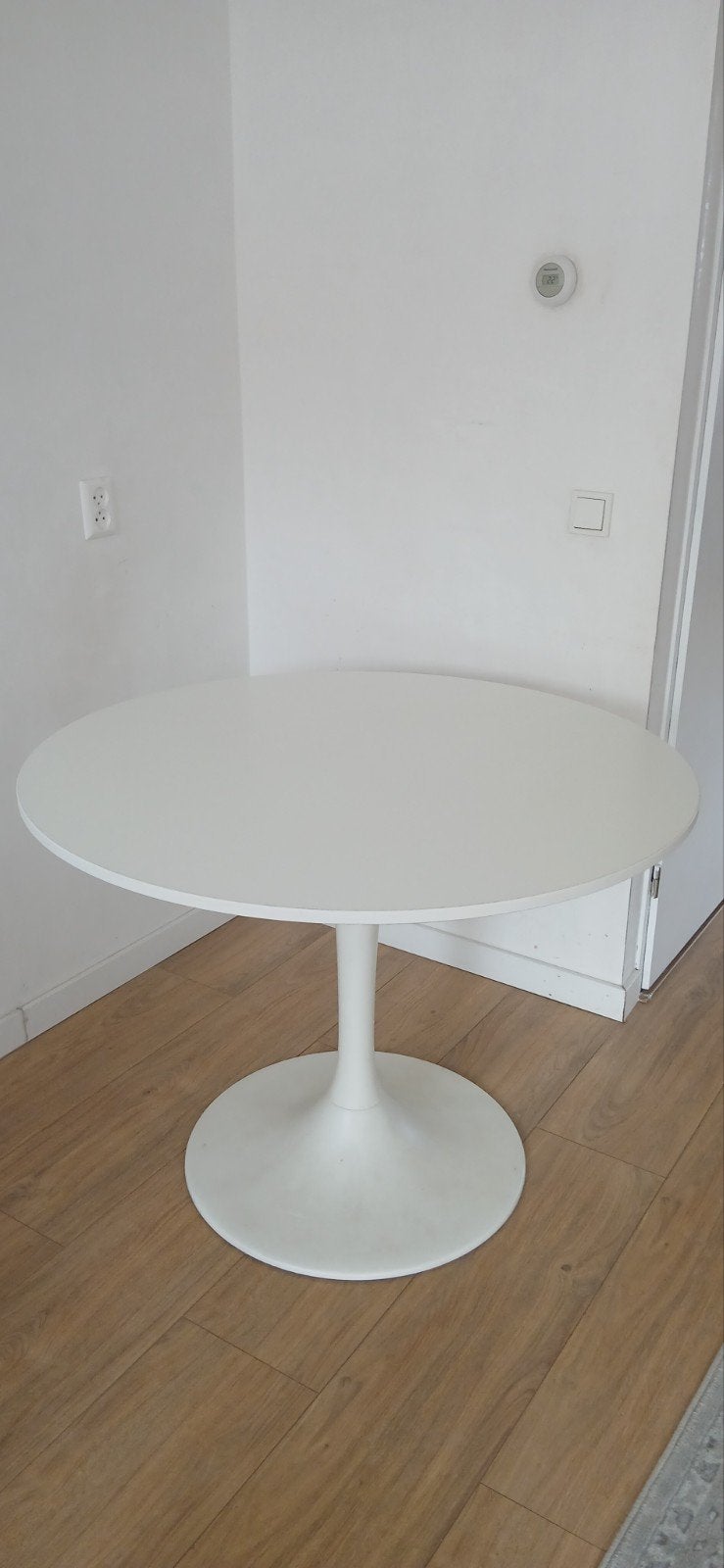 IKEA DOCKSTA Ronde Eettafel - Wit, Huis en Inrichting, Ophalen, Kunststof, Modern, Scandinavisch, Rond
