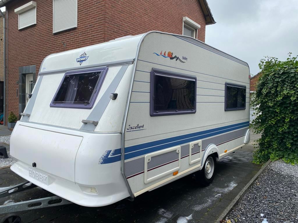 Zeer complete Hobby Excellent 440, Caravans en Kamperen, Omvormbare zithoek, Hobby, Treinzit, 750 - 1000 kg
