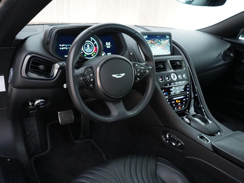 Aston Martin DB11 V8 4.0 510pk |Org NL|360 camera|memory|d, Achterwielaandrijving, Gebruikt, 510 pk, 4 stoelen