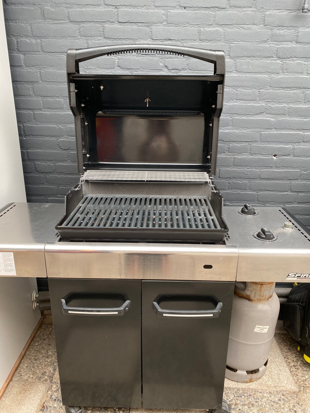 Weber familie bbq, Ophalen, Zo goed als nieuw