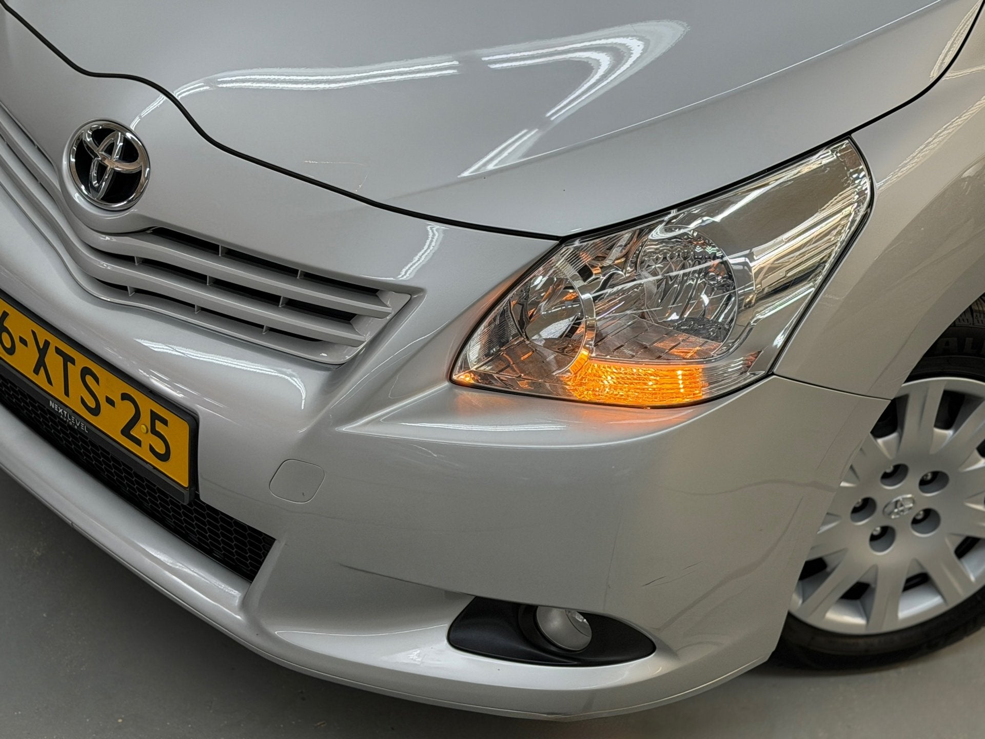 Toyota Verso 1.8 VVT-i Aspiration 7p AUTOMAAT Cruise, Auto's, Automatische klimaatregeling, Gebruikt, Zwart, 4 cilinders