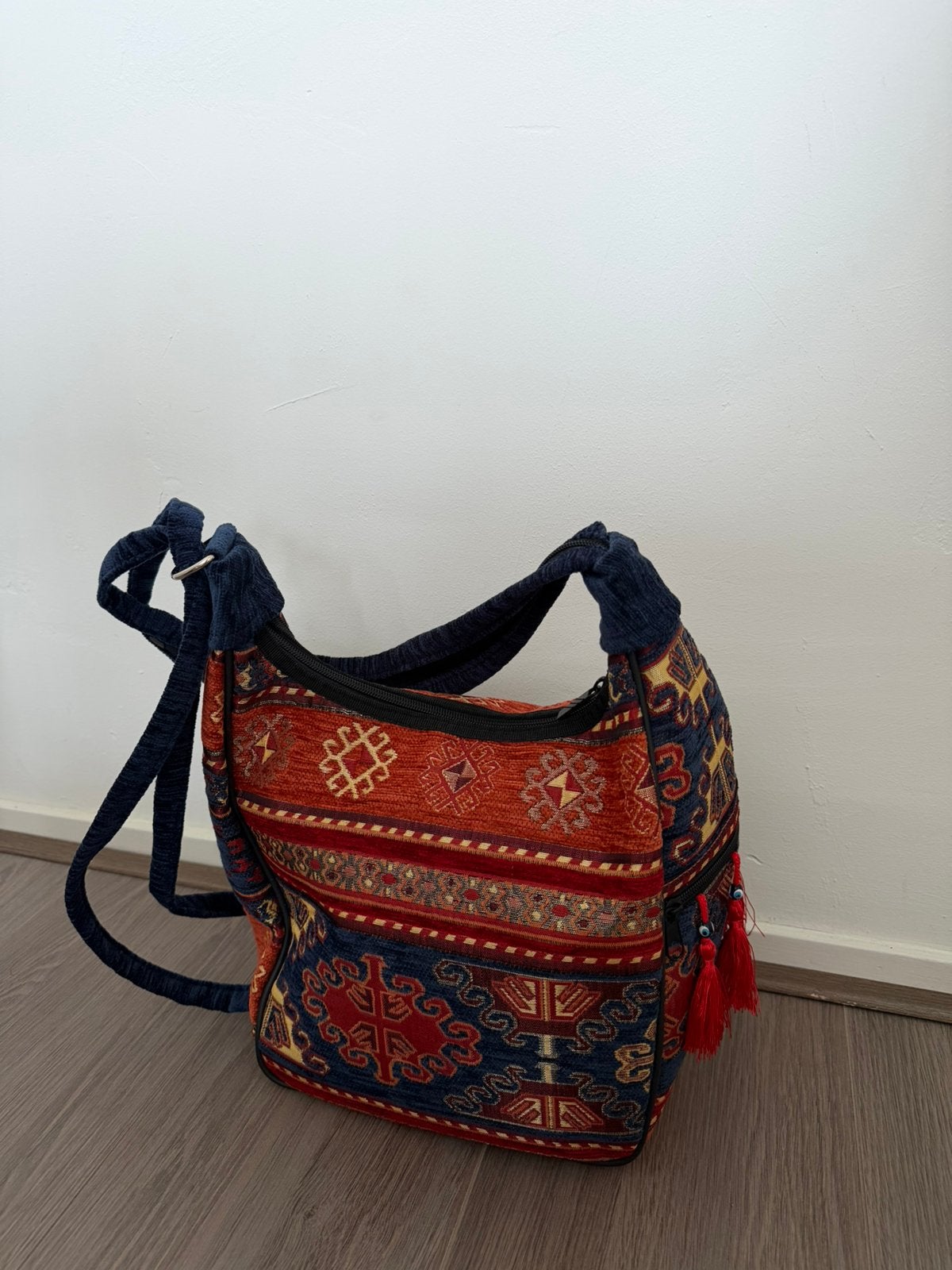 Bag, Ophalen of Verzenden, Zo goed als nieuw, 30 cm of meer, Minder dan 35 cm