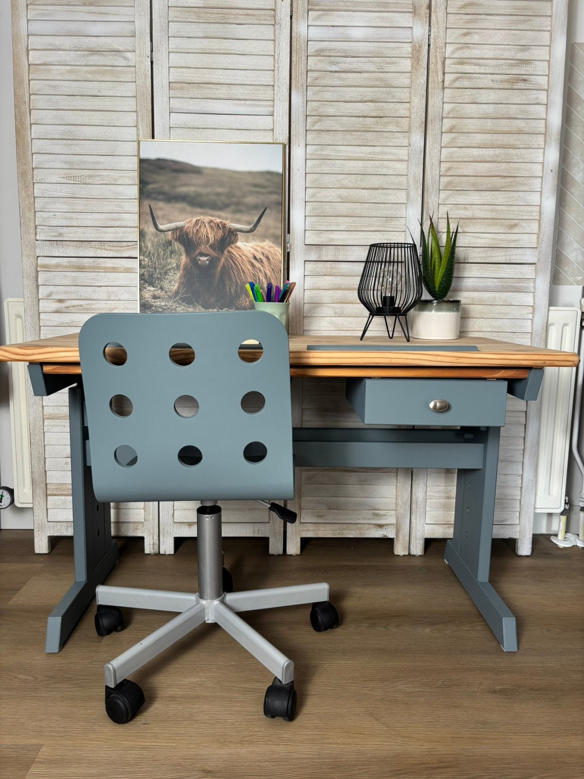 Bureau tekentafel kinderen met bureaustoel, Ophalen, In hoogte verstelbaar, Zo goed als nieuw, Hout