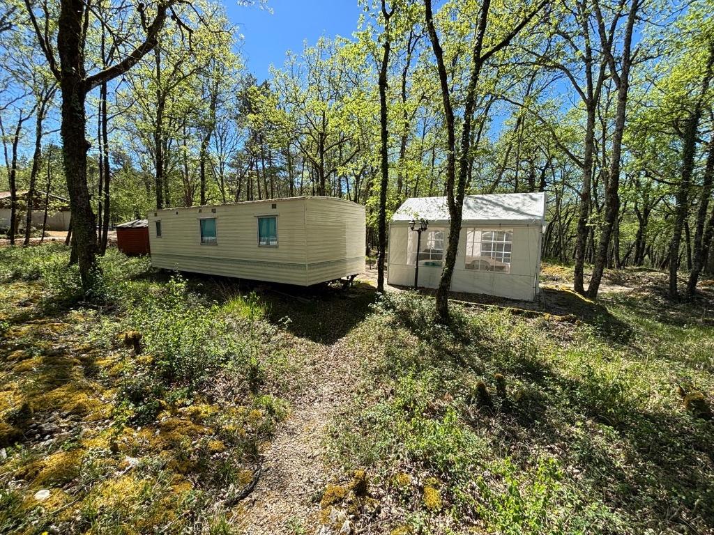 Stacaravan op een camping in de Dordogne, 4 of meer slaapkamers, In bos, Recreatiepark, Wasmachine