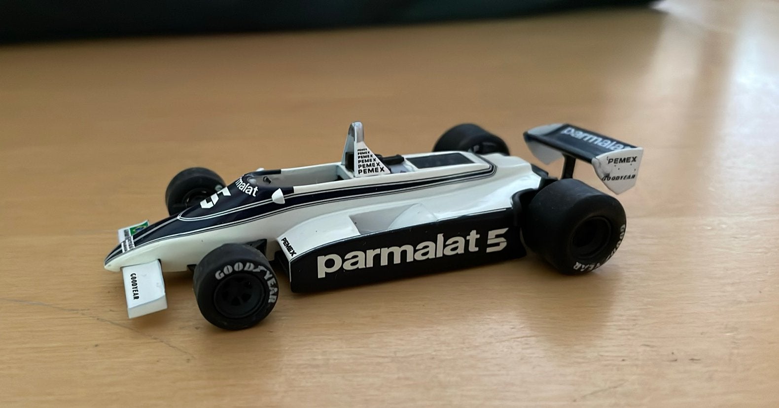 Brabham BT49C 1981 1:43, Ophalen of Verzenden, Zo goed als nieuw, Auto's