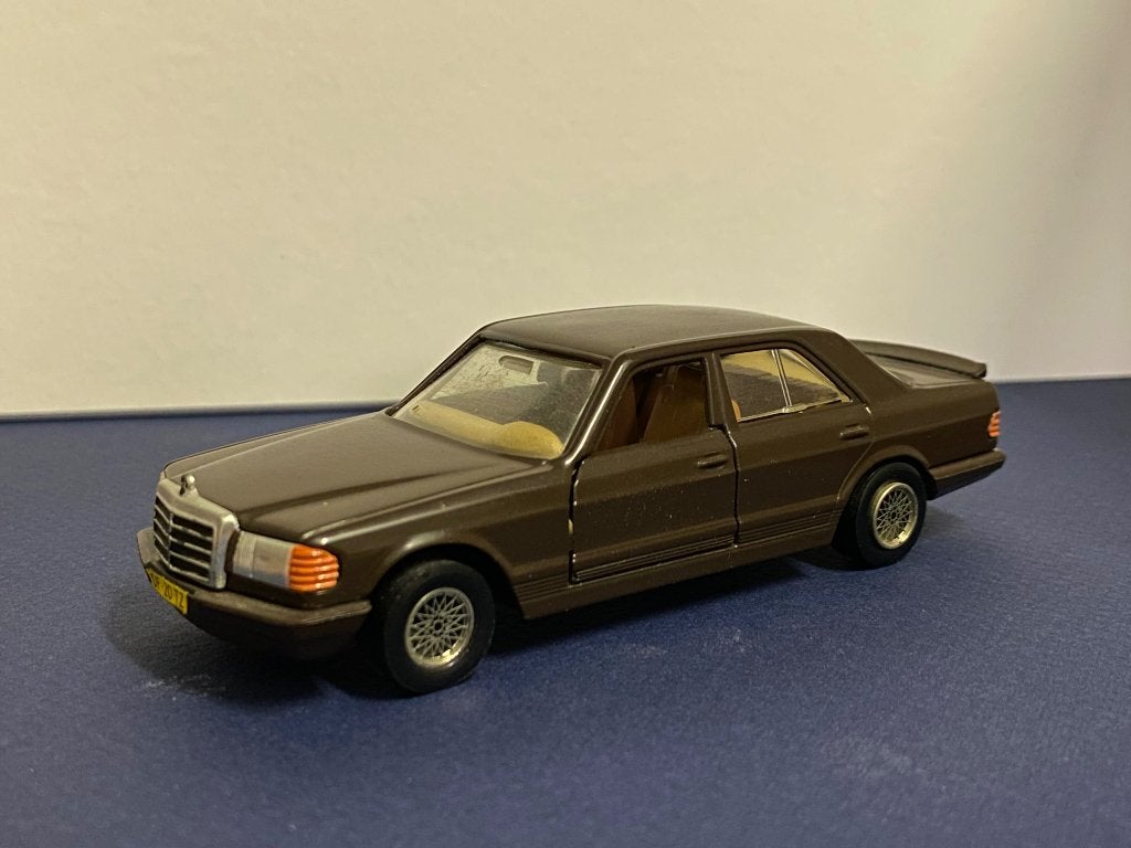 Mercedes Benz 280 Norev verbouwing 1:43, Ophalen, Gebruikt, Auto, Norev