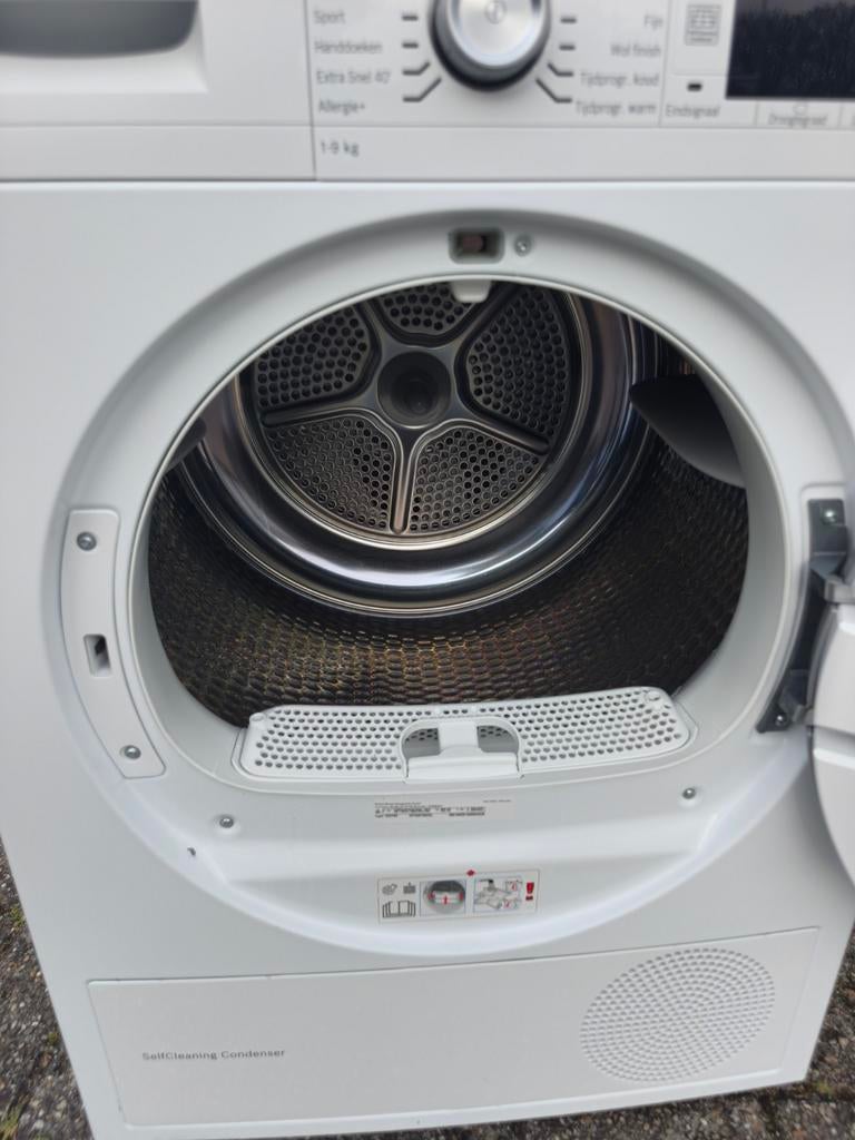 Foto 6 van Bosch serie 8 warmtepompdroger 9kg A++ klasse in prima staat