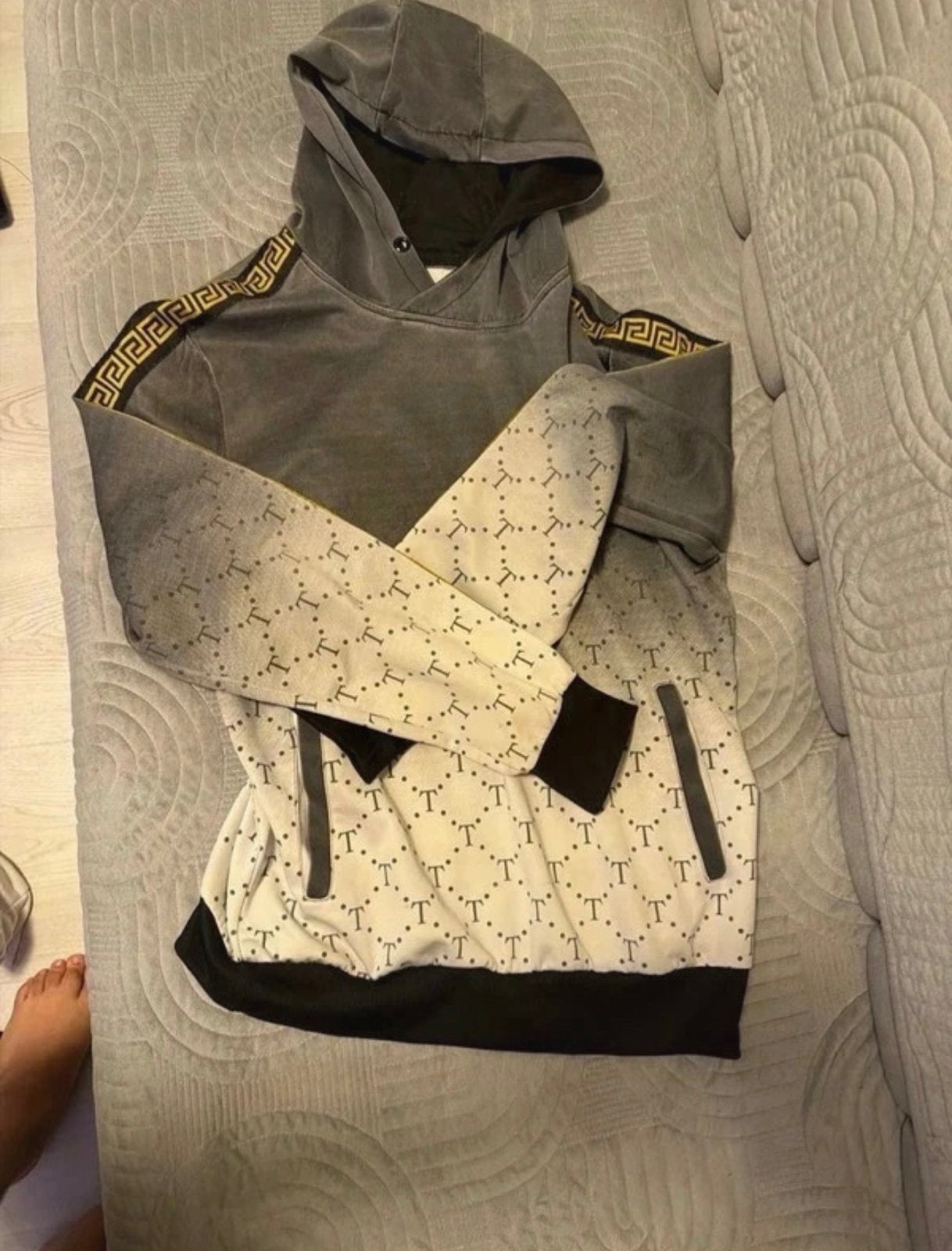 Stijlvolle hoodie met uniek patroon en Griekse band, Ophalen of Verzenden, Zo goed als nieuw