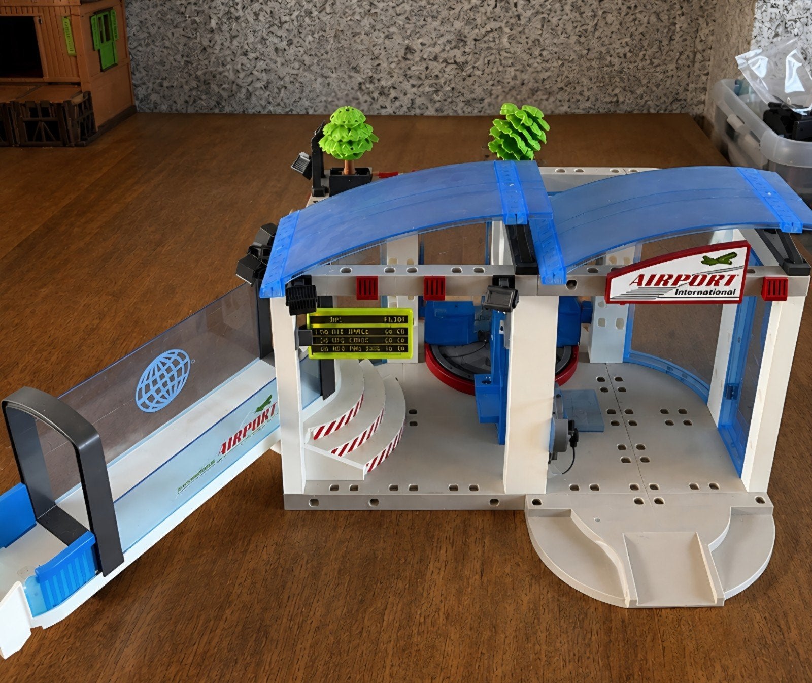 Playmobil Vliegveld -, Ophalen of Verzenden, Zo goed als nieuw, Jongen of Meisje