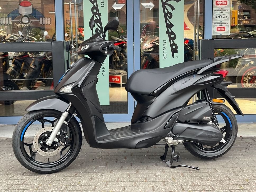 Nieuwe Piaggio Liberty 50 Sport Nero Meteora Zwart Mat