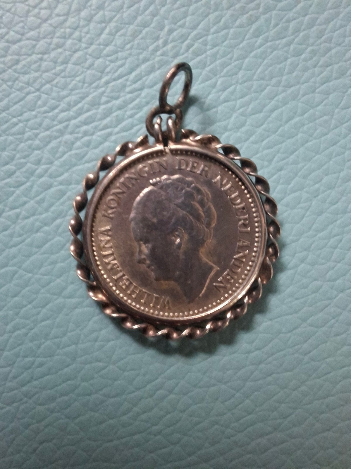 halve zilveren gulden in montuur, Ophalen, Zilver, Hanger