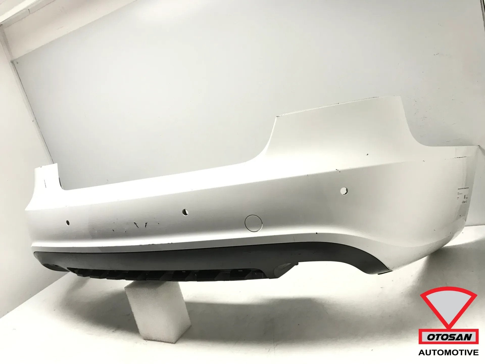 Audi A5 S5 8T Sportback Achterbumper Bumper 4xPDC Origineel!, Gebruikt, AUDI AG, Auto-Union-Strasse 1
85045  Ingolstadt, DE, Kundenbetreuung@audi.de