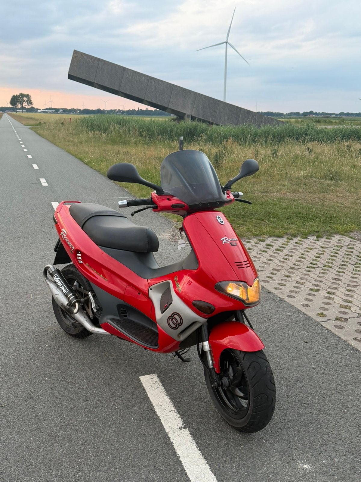 Gillera runner 70, Fietsen en Brommers, Scooters | Piaggio, Ophalen of Verzenden, Zo goed als nieuw, Benzine, Overige modellen