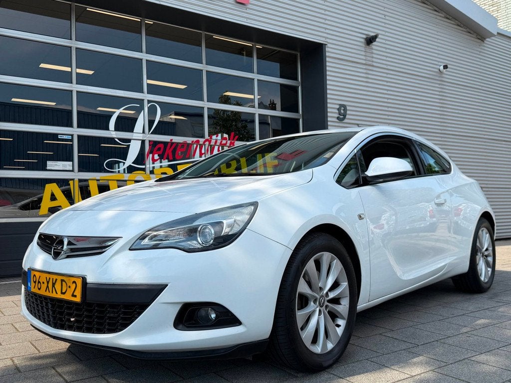 Opel Astra GTC 1.4 Turbo Sport - Navigatie / Apple CarPlay I, Voorwielaandrijving, Gebruikt, 4 cilinders, 700 kg