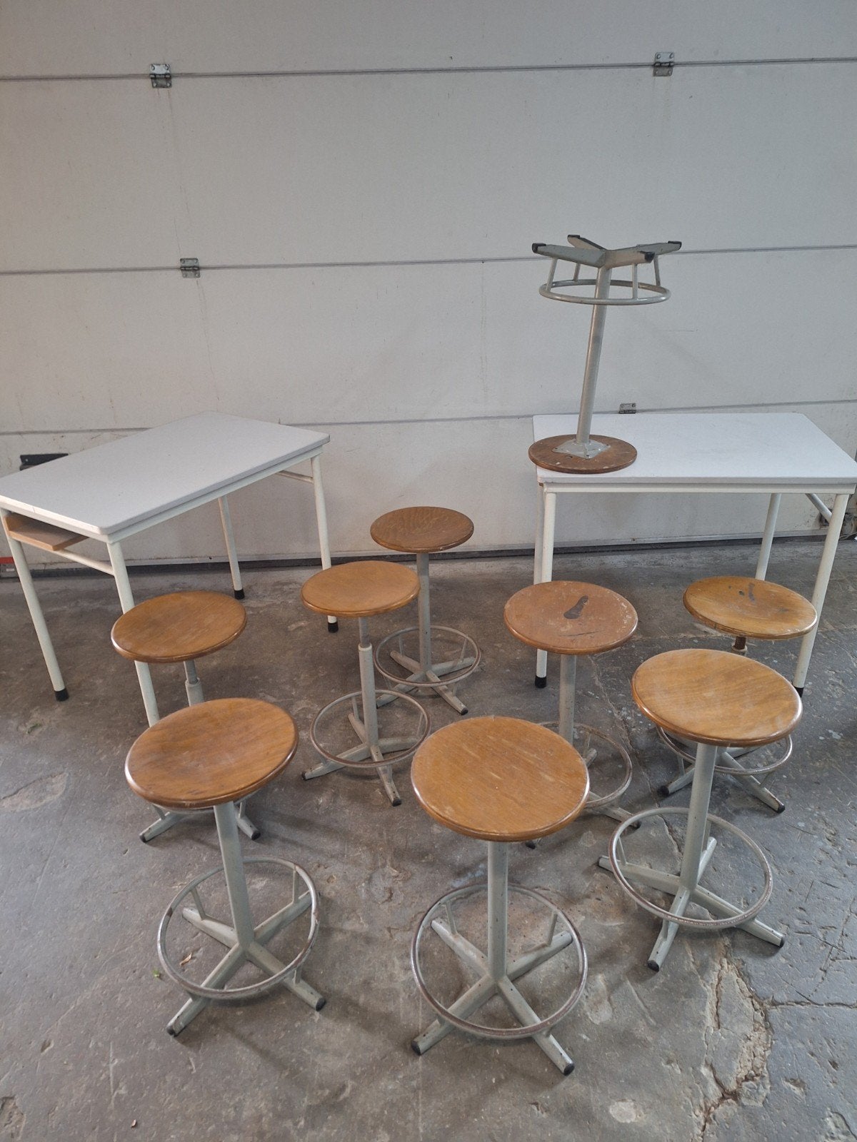 Vintage Marko schoolkrukken en tafels - Set van 9 krukken, Ophalen, Gebruikt, Overige kleuren, Vintage, Industrieel, Schoolmeubilair