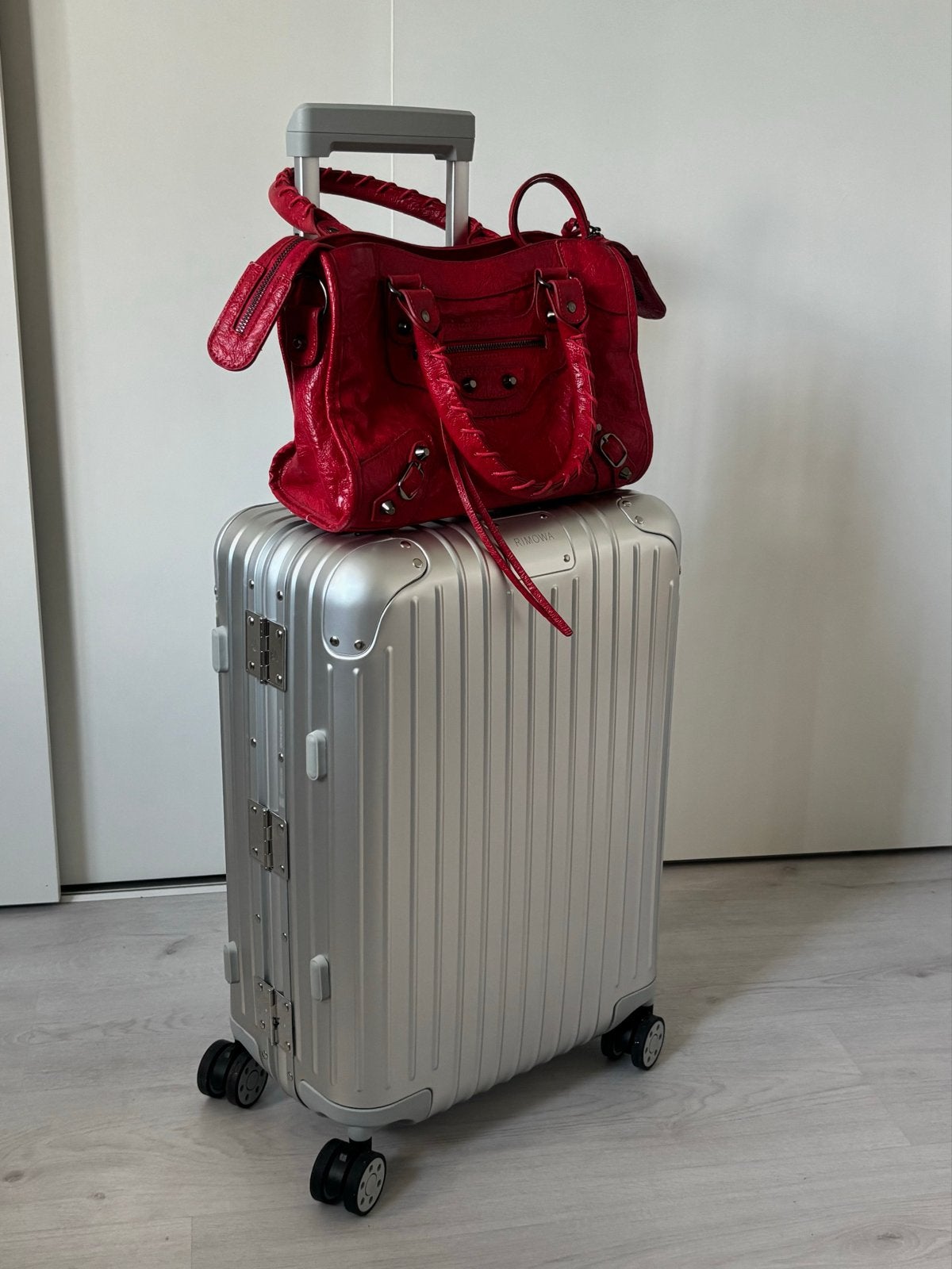 Aluminium Essential Cabin RIMOWA Koffer, Sieraden, Tassen en Uiterlijk, 40 tot 60 cm, 20 tot 30 cm, Verzenden, Nieuw