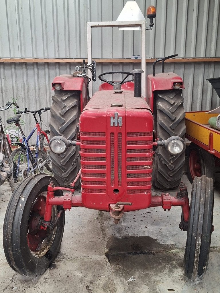 Mc Cormick D-439 + hydrauliek (dubbel ventiel), Ophalen, 2500 tot 5000, Oldtimer, McCormick