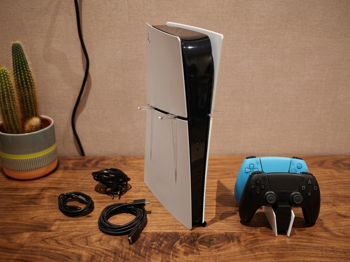 PS5 Slim Digital 1TB met 2 controllers, Ophalen, Zo goed als nieuw