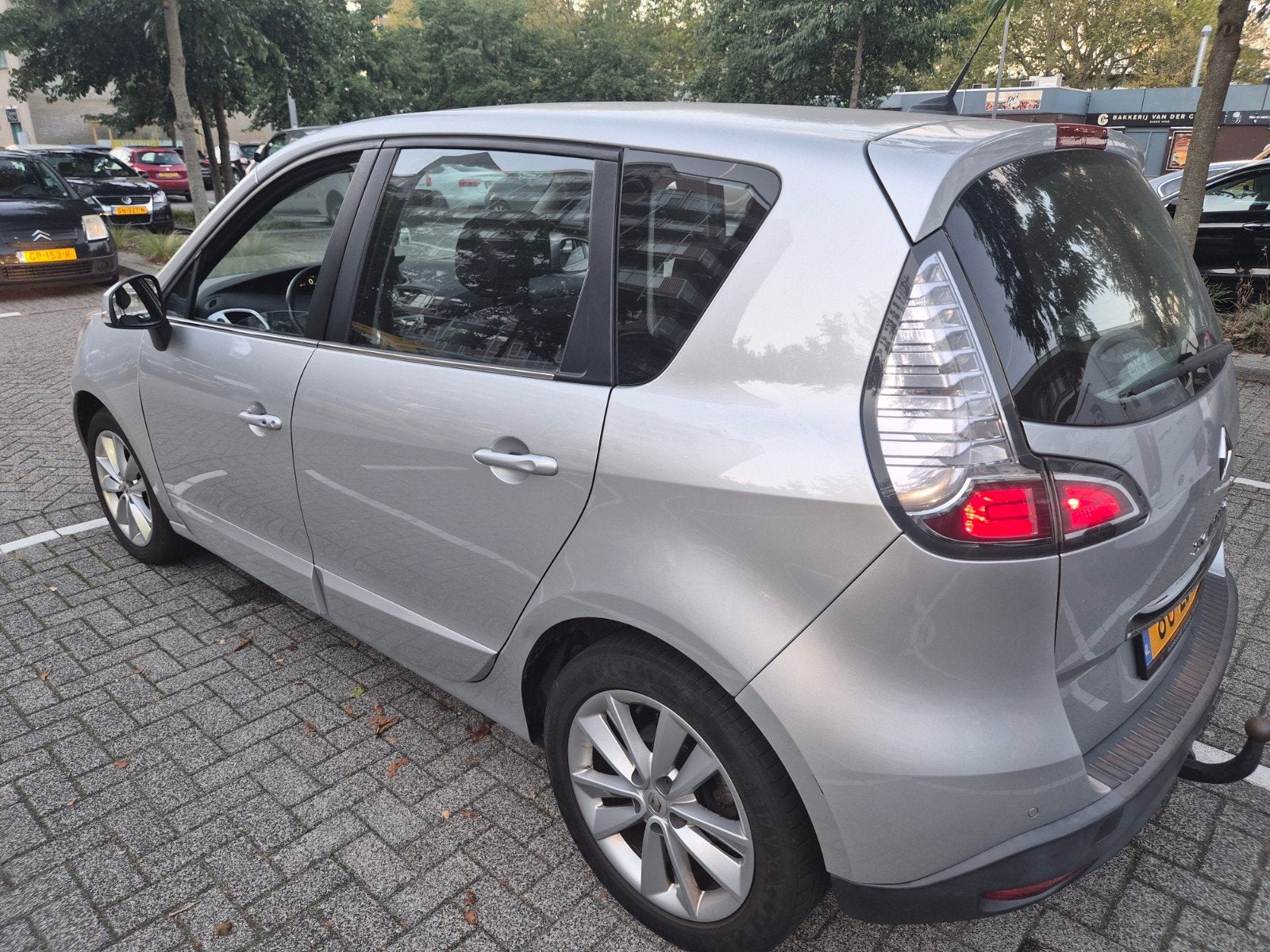 Renault Mégane Scénic 2013 | Benzine | 134.xxx, Particulier, Te koop
