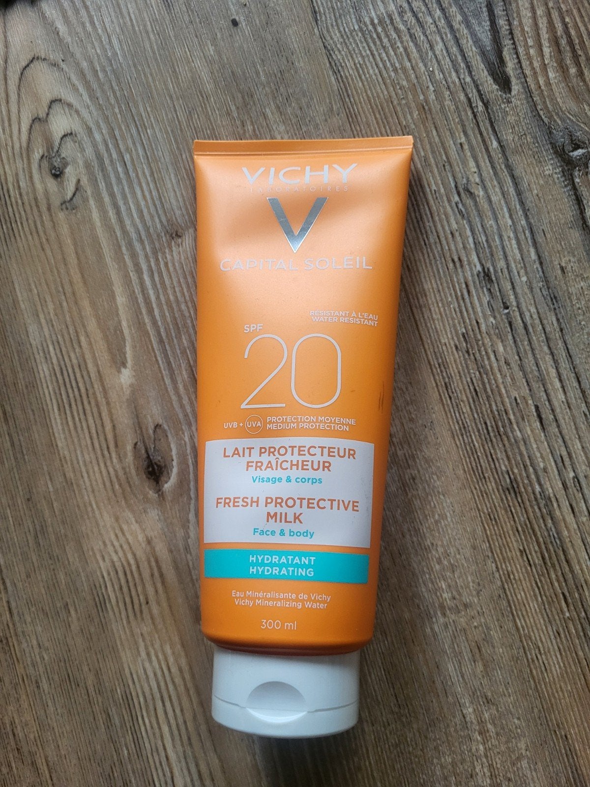 vichy zonbescherming hydraterende en frisse melk, Ophalen of Verzenden, Nieuw, Gehele gezicht
