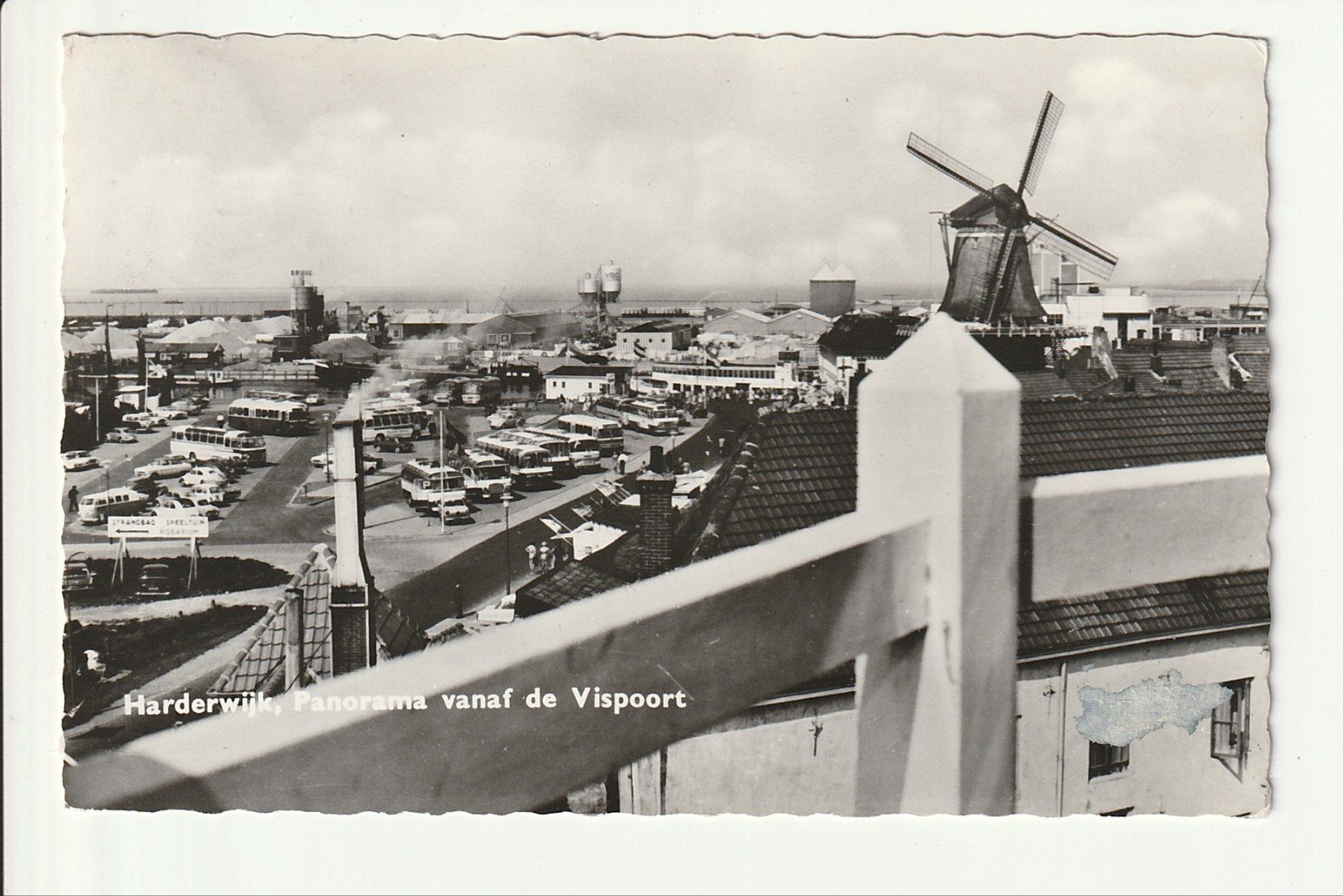 HARDERWIJK PANORAMA VA VISPOORT PARKEREN STREEK- TOURBUSSEN, Ophalen of Verzenden, 1960 tot 1980, Gelopen, Gelderland