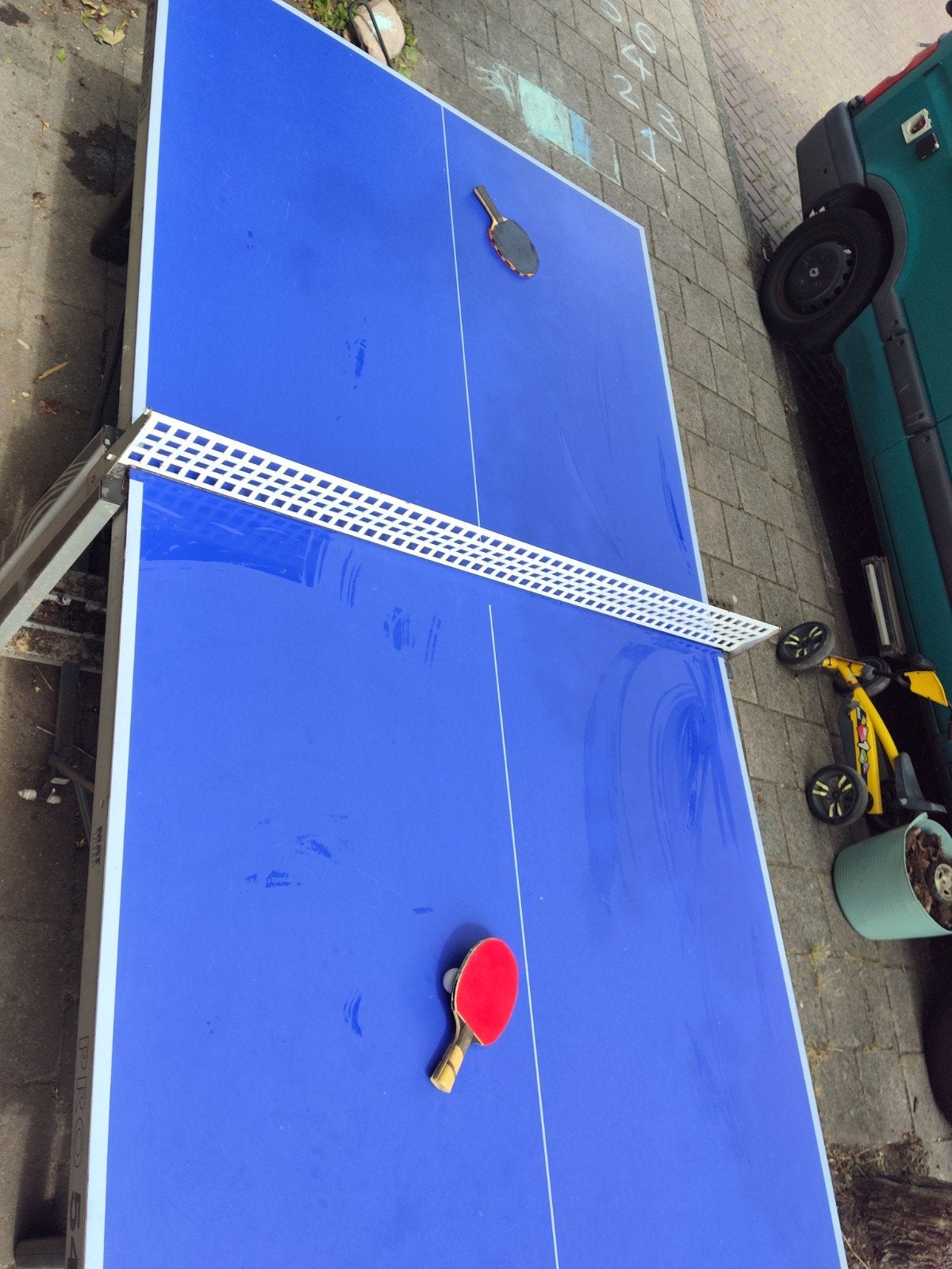 Tafeltennistafel - Wedstrijdformaat, buitenmodel van staal, Sport en Fitness, Tafeltennis, Ophalen, Gebruikt, Tafel Outdoor, Wedstrijdformaat